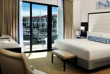 Naples Bay Resort And Marina - Naples