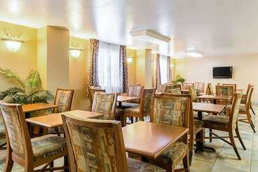 Hotel Quality Inn Chicopeespringfield