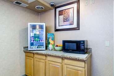 Hotel Quality Inn Chicopeespringfield