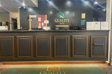هتل Quality Inn