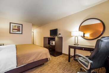 هتل Quality Inn