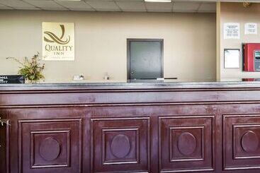هتل Quality Inn & Suites