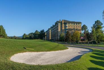 هتل Riverstone Condo Resort & Spa