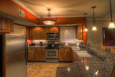 هتل Riverstone Condo Resort & Spa