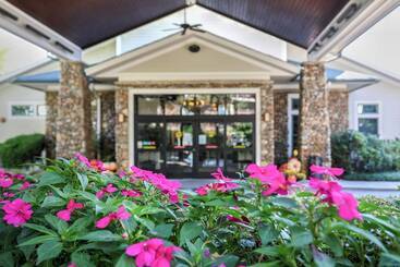 هتل Riverstone Condo Resort & Spa