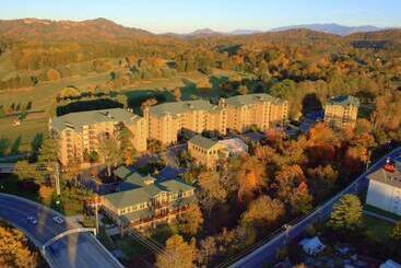 هتل Riverstone Condo Resort & Spa