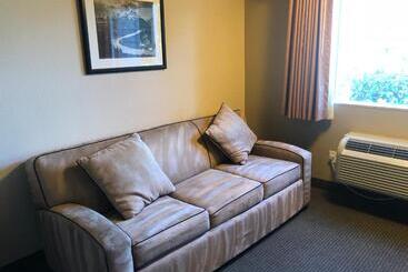 هتل Shilo Inn Portland Rose Garden   Convention Center