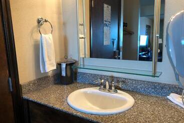 هتل Shilo Inn Portland Rose Garden   Convention Center