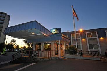 هتل Shilo Inn Portland Rose Garden Convention Center