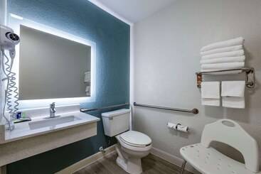 هتل Sleep Inn Jacksonville Airport