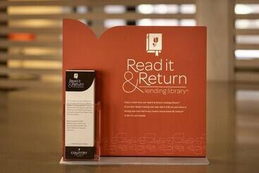 هتل Staybridge Suites   Cedar Rapids North, An Ihg