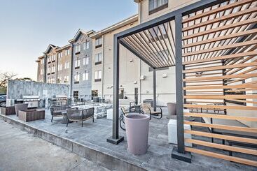 هتل Staybridge Suites   Cedar Rapids North, An Ihg