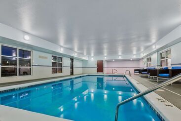هتل Staybridge Suites   Cedar Rapids North, An Ihg