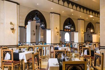 هتل Sunrise Mamlouk Palace Resort