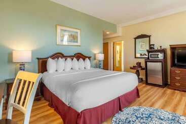 هتل The Carriage House Inn Newport