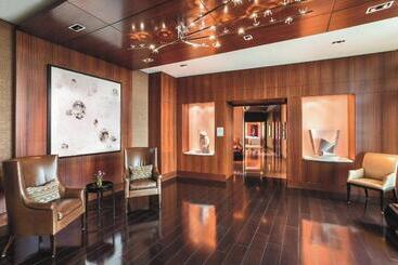 هتل The Ritzcarlton Bal Harbour, Miami