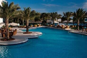 هتل The Ritzcarlton Bal Harbour, Miami