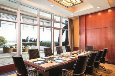 هتل The Ritzcarlton Bal Harbour, Miami