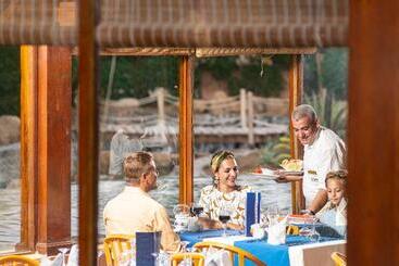 هتل Three Corners Rihana Resort El Gouna