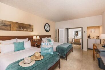 هتل Wyndham Palmas Beach And Golf Boutique Resort
