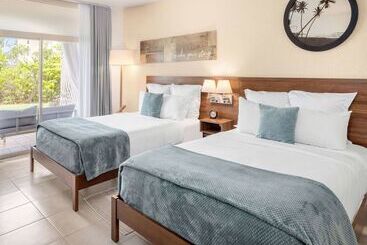 هتل Wyndham Palmas Beach And Golf Boutique Resort