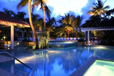 هتل Wyndham Palmas Beach And Golf Boutique Resort