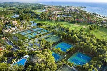 هتل Wyndham Palmas Beach And Golf Boutique Resort