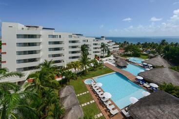 Resort Privilege Aluxes - Adults Only