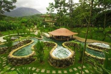 Volcano Lodge Hotel & Thermal Experience