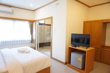 هتل Na Phurua Hostel