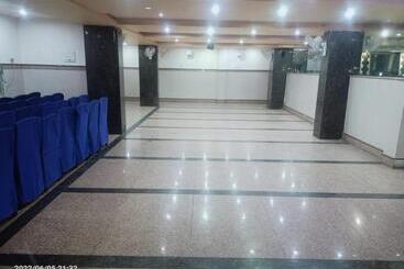 هتل Metro Inn