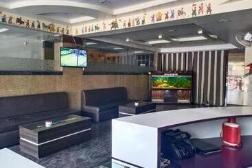 هتل Metro Inn