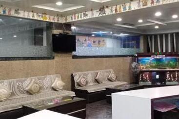 هتل Metro Inn