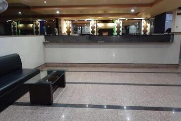هتل Metro Inn