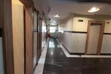 هتل Metro Inn