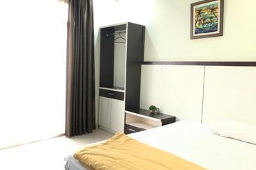 هتل Reddooz Plus At Ininnawa Homestay Syariah Palu