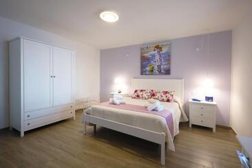 پانسیون Skyview Cefalù