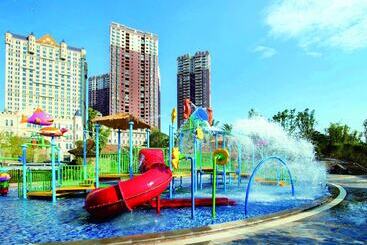 هتل Wyndham Grand Kunming East