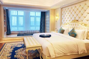 هتل Wyndham Grand Kunming East