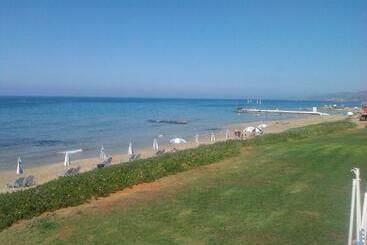 Ariadne Beach Hotel