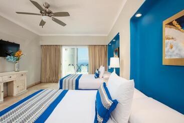 Blue Chairs Resort by The Sea - Adults Only
