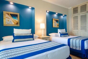 Blue Chairs Resort by The Sea - Adults Only