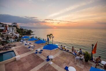 Blue Chairs Resort by The Sea - Adults Only