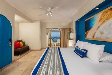 Blue Chairs Resort by The Sea - Adults Only