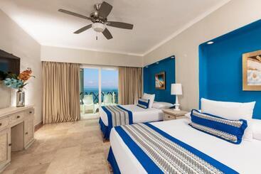 Blue Chairs Resort by The Sea - Adults Only