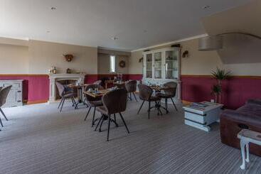 مسافرخانه Braeburn Guesthouse