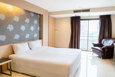 Avana Hotel And Convention Centre