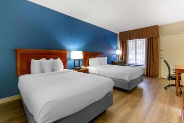 هتل Best Western Plus Cary   Nc State