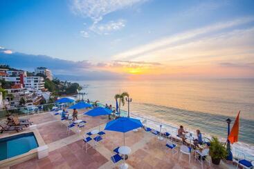Blue Chairs Resort by The Sea - Adults Only