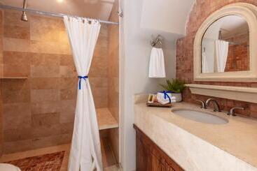 Blue Chairs Resort by The Sea - Adults Only